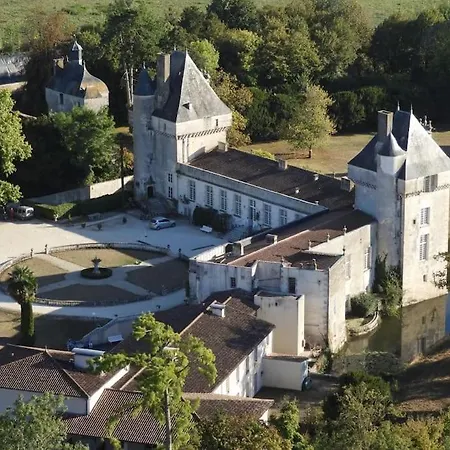 Chateau De Mornay Apartment Saint-Pierre-de-l'Isle