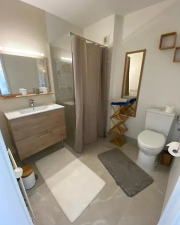Chateau De Mornay Apartment Saint-Pierre-de-l'Isle