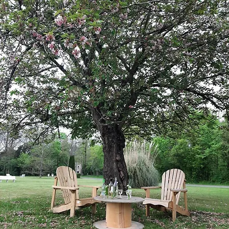 Chateau De Mornay Apartment
