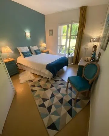 Chateau De Mornay Apartment Saint-Pierre-de-l'Isle
