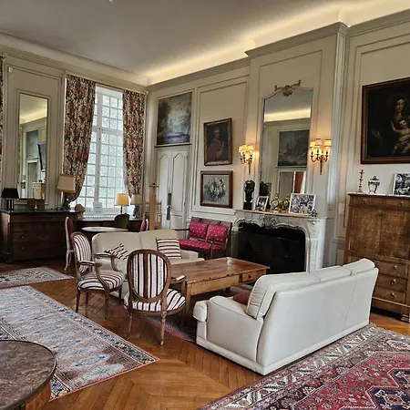 Chateau De Mornay *