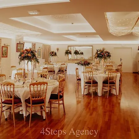 Chateau De Mornay Apartment