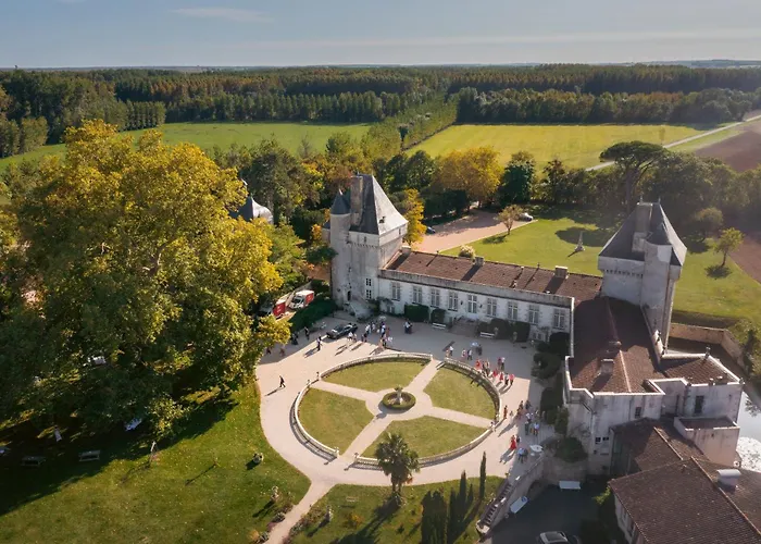 Chateau De Mornay Apartment *